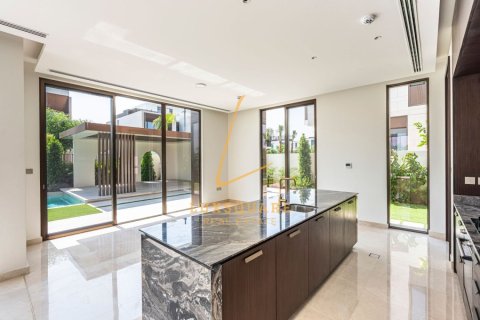 Villa en Dubai Hills Estate, Dubai, 5 dormitorios, 731 m², № 113431 - foto 5