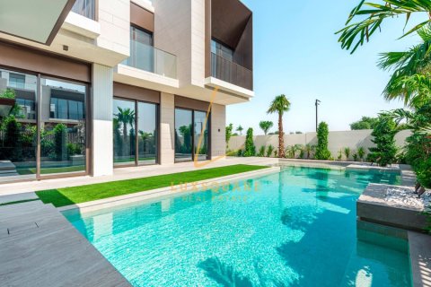 Villa en Dubai Hills Estate, Dubai, 5 dormitorios, 731 m², № 113431 - foto 2