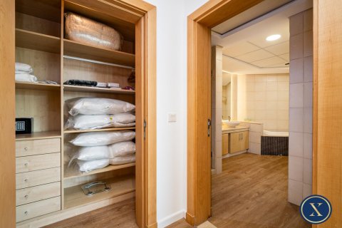 Apartamento en Shoreline Apartments, Palm Jumeirah, Dubai, 2 dormitorios, 145 m², № 45371 - foto 16
