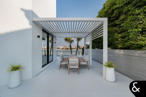Villa en Garden Homes, Palm Jumeirah, Dubai, 4 dormitorios, 567 m², № 75606 - foto 22