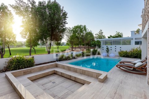 Villa en Jumeirah Golf Estates, Dubai, 4 dormitorios, 445 m², № 114856 - foto 24