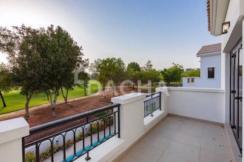 Villa en Jumeirah Golf Estates, Dubai, 4 dormitorios, 445 m², № 114856 - foto 20