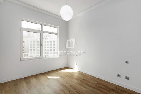 Снять в аренду квартиру в Shoreline Apartments, Пальма Джумейра, Дубай: 1 спальня, 110м², № 15598 - фото 5