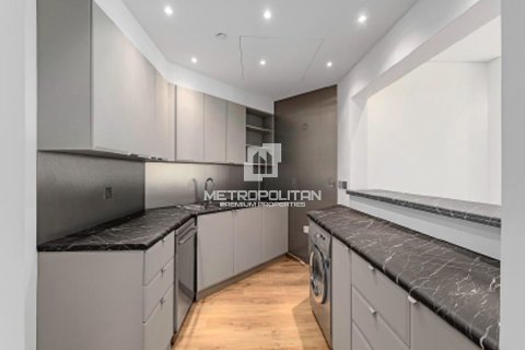 Снять в аренду квартиру в Shoreline Apartments, Пальма Джумейра, Дубай: 1 спальня, 110м², № 15598 - фото 3