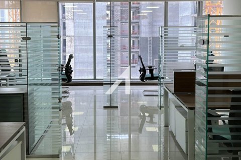 Oficina en Dubai, 82.5 m², № 58780 - foto 1