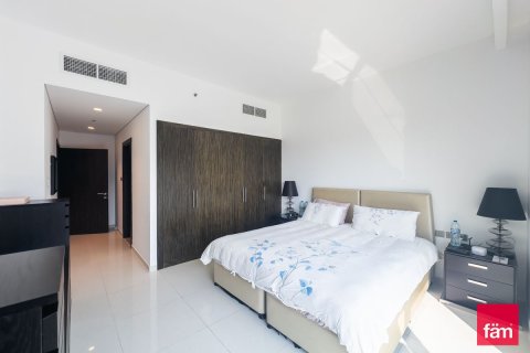 Apartment in Dubai 3 bedrooms, 189.8 sq.m. № 8240 - photo 13