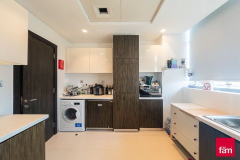 Apartment in Dubai 3 bedrooms, 189.8 sq.m. № 8240 - photo 24