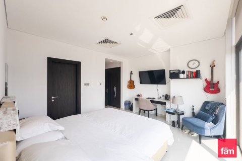 Apartment in Dubai 3 bedrooms, 189.8 sq.m. № 8240 - photo 21