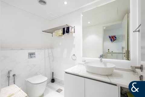 Apartment in Park Towers, DIFC, Dubai 2 bedrooms, 131 sq.m. № 91160 - photo 9