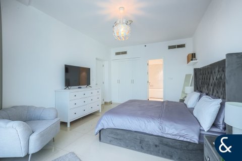 Apartment in Park Towers, DIFC, Dubai 2 bedrooms, 131 sq.m. № 91160 - photo 6