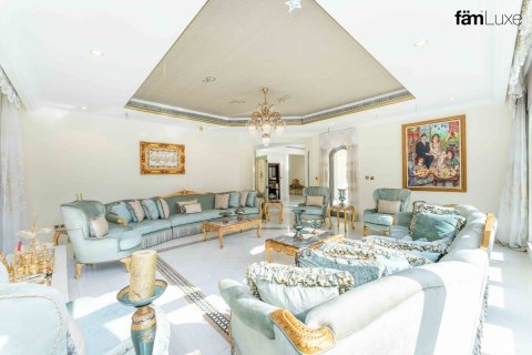 Villa en Palm Jumeirah, Dubai, 6 dormitorios, 1393.2 m², № 93388 - foto 8