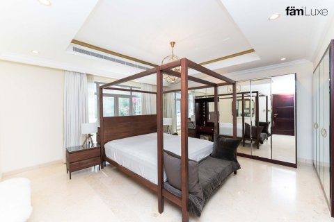 Villa en Palm Jumeirah, Dubai, 6 dormitorios, 1393.2 m², № 93388 - foto 25