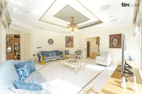 Villa en Palm Jumeirah, Dubai, 6 dormitorios, 1393.2 m², № 93388 - foto 6
