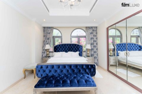 Villa en Palm Jumeirah, Dubai, 6 dormitorios, 1393.2 m², № 93388 - foto 28