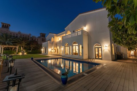 Villa en Palm Jumeirah, Dubai, 6 dormitorios, 1393.2 m², № 93388 - foto 16