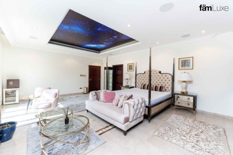 Villa en Palm Jumeirah, Dubai, 6 dormitorios, 1393.2 m², № 93388 - foto 26