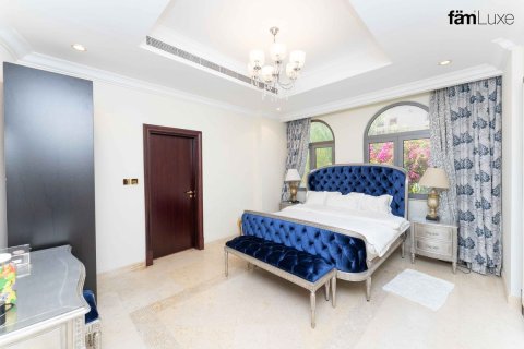 Villa en Palm Jumeirah, Dubai, 6 dormitorios, 1393.2 m², № 93388 - foto 30