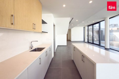 Villa en Dubai, 5 dormitorios, 420 m², № 85785 - foto 9