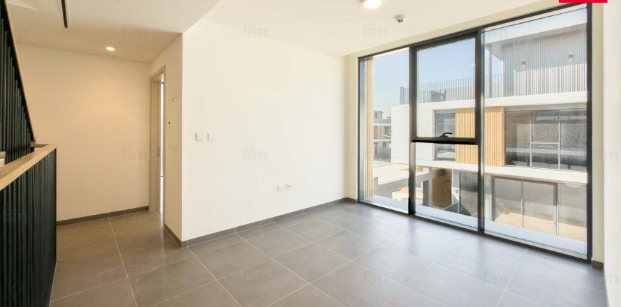 Villa en Dubai, 5 dormitorios, 420 m², № 85785