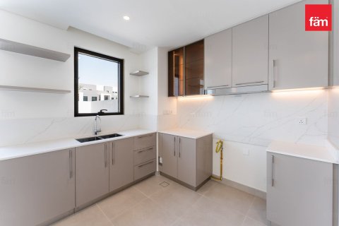 Villa en Dubai, 3 dormitorios, 144.8 m², № 137576 - foto 3