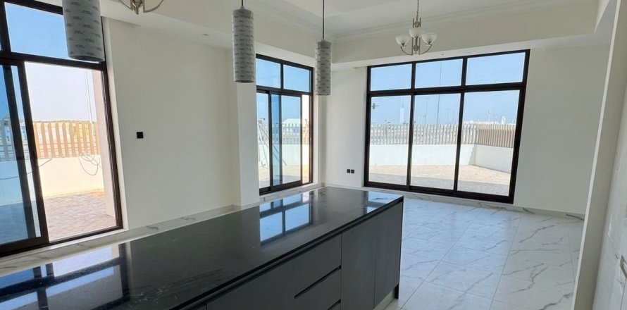 Villa à Dubai, 4 chambres, 288 m², № 137580