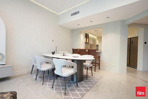 Снять в аренду квартиру в Дубае: 2 спальни, 149.6м², № 90657 - фото 11