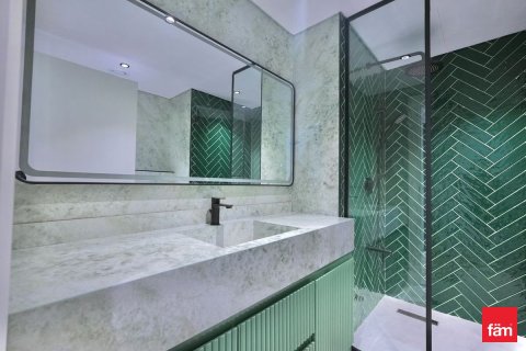 Снять в аренду квартиру в Дубае: 2 спальни, 149.6м², № 90657 - фото 24