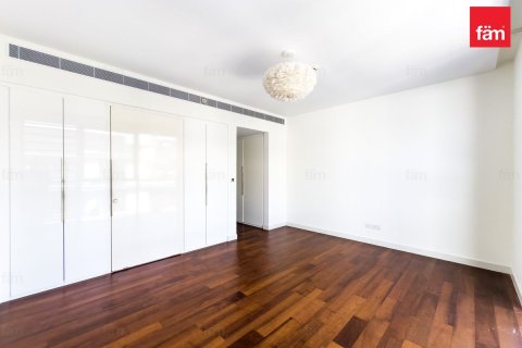 Снять в аренду квартиру в Аль-Васле, Дубай: 4 спальни, 272.7м², № 90659 - фото 22