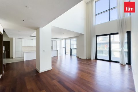 Квартира в Аль-Васле, Дубай, 4 спальни, 272.7м², № 90659