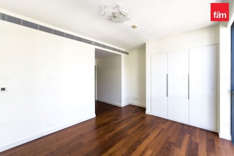 Снять в аренду квартиру в Аль-Васле, Дубай: 4 спальни, 272.7м², № 90659 - фото 12