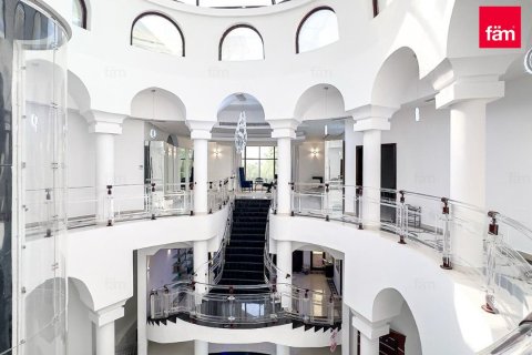 Villa en Dubai, 7 dormitorios, 1723.7 m², № 90669 - foto 10