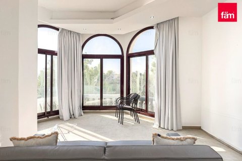 Villa en Dubai, 7 dormitorios, 1723.7 m², № 90669 - foto 18