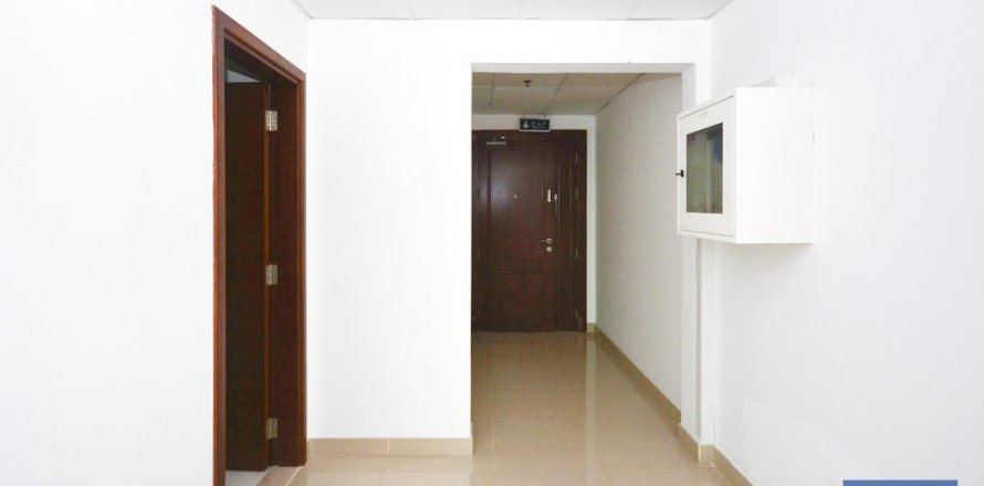 Office in Jumeirah Lake Towers, Dubai 104 sq.m. № 103874