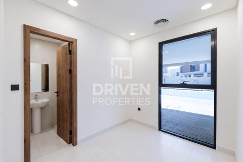 Villa à Dubai Land, Dubai, 3 chambres, 232.82 m², № 127872 - photo 8