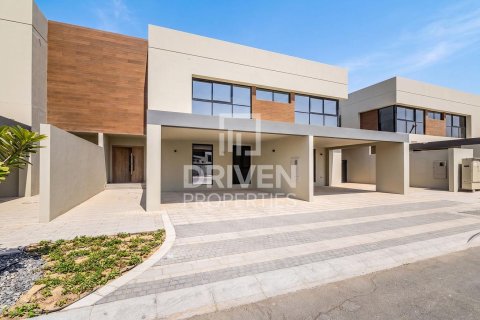 Villa à Dubai Land, Dubai, 3 chambres, 232.82 m², № 127872