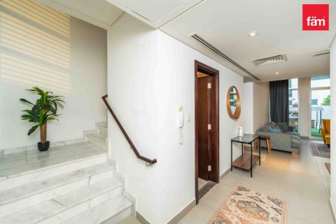 Adosado en Dubai, 3 dormitorios, 196.2 m², № 58835 - foto 2