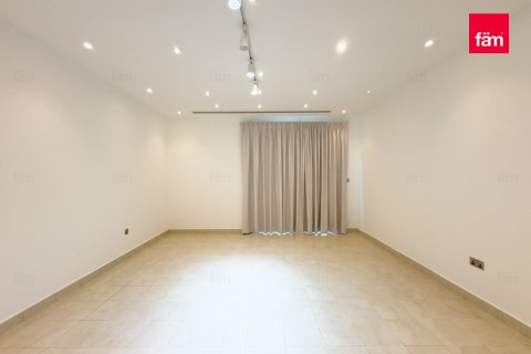 Villa in Dubai 5 bedrooms, 849 sq.m. № 58822 - photo 19
