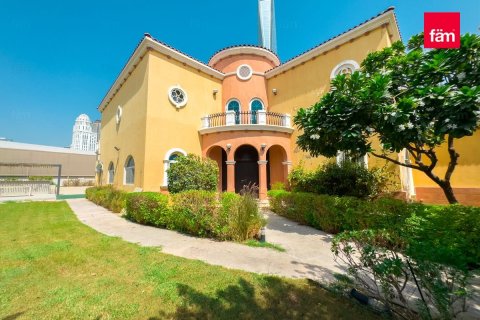 Villa in Dubai 5 bedrooms, 849 sq.m. № 58822 - photo 15