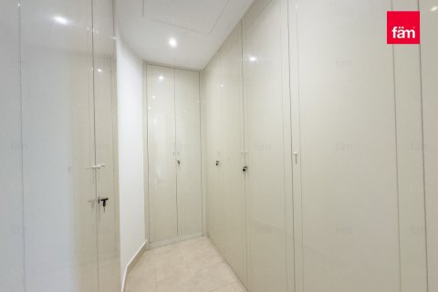 Villa in Dubai 5 bedrooms, 849 sq.m. № 58822 - photo 5