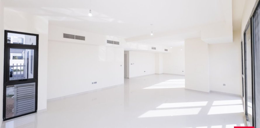Villa in Dubai 6 bedrooms, 450.9 sq.m. № 58823