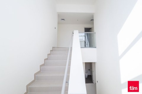 Villa in Dubai 6 bedrooms, 450.9 sq.m. № 58823 - photo 13