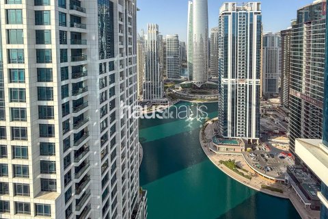Apartment in Jumeirah Lake Towers, Dubai 2 bedrooms, 141 sq.m. № 43558 - photo 17