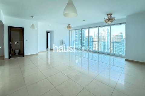 Apartment in Jumeirah Lake Towers, Dubai 2 bedrooms, 141 sq.m. № 43558 - photo 1
