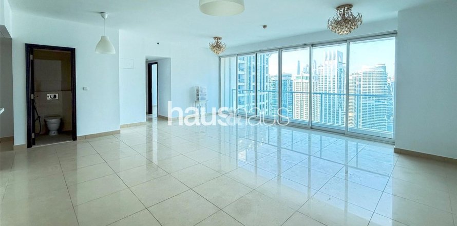 Apartment in Jumeirah Lake Towers, Dubai 2 bedrooms, 141 sq.m. № 43558