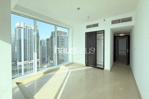 Apartment in Jumeirah Lake Towers, Dubai 2 bedrooms, 141 sq.m. № 43558 - photo 18