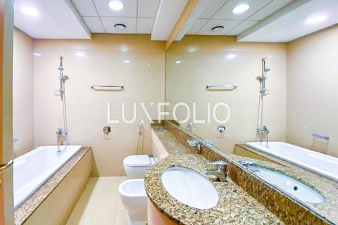 Apartment in Dubai Marina, Dubai 3 bedrooms, 245 sq.m. № 45461 - photo 10
