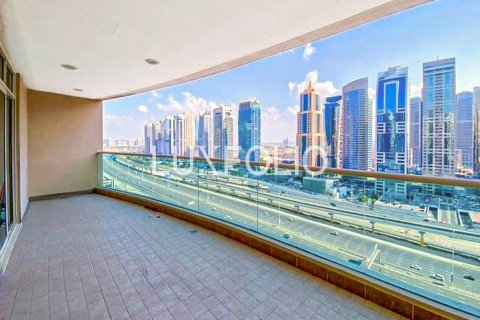 Apartment in Dubai Marina, Dubai 3 bedrooms, 245 sq.m. № 45461 - photo 1