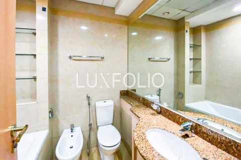 Apartment in Dubai Marina, Dubai 3 bedrooms, 245 sq.m. № 45461 - photo 6