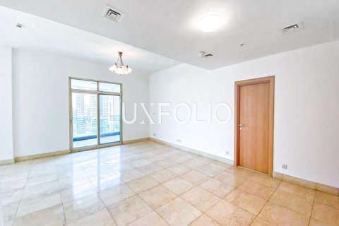 Apartment in Dubai Marina, Dubai 3 bedrooms, 245 sq.m. № 45461 - photo 18