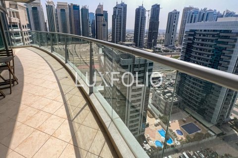 Apartment in Dubai Marina, Dubai 2 bedrooms, 173 sq.m. № 45462 - photo 23